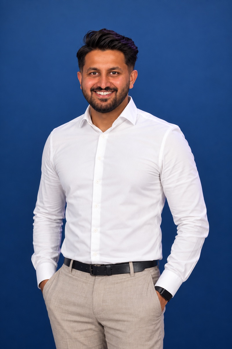 Hamza Shahid, Versicherungs- und Investmentberater
